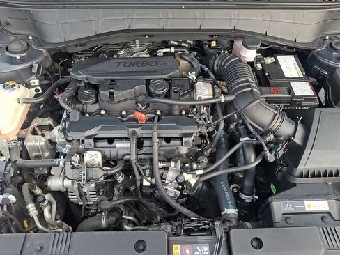 Used 2024 Hyundai Kona Limited FWD image 29