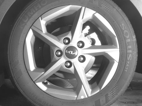 Used 2025 Kia K4 LXS image 14