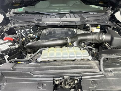 Used 2022 Ford F150 XLT w/ XTR Package AWD/4WD image 9