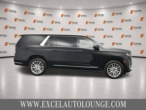 Used 2022 Cadillac Escalade ESV Premium Luxury AWD/4WD image 6