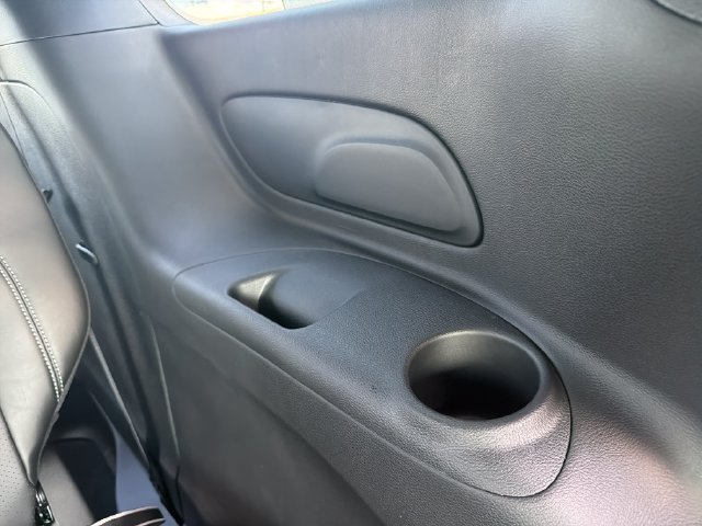New 2027 Chrysler Pacifica Select FWD image 42