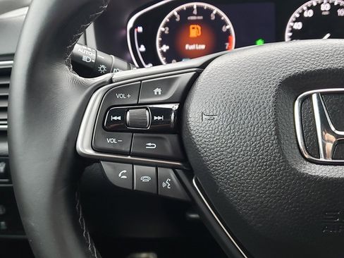 Used 2018 Honda Accord Sport image 26