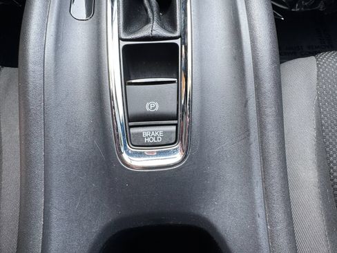Used 2019 Honda HR-V Sport image 27