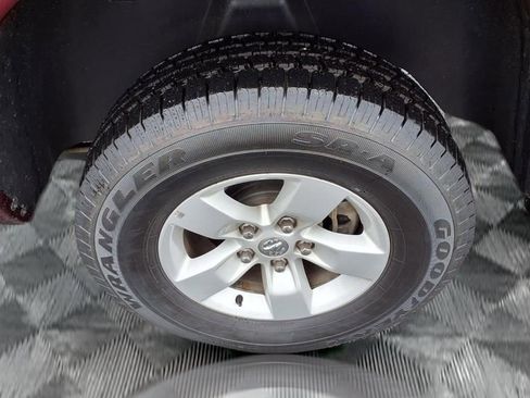 Used 2024 RAM 1500 Classic SLT image 18