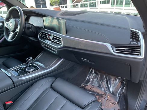 Used 2022 BMW X5 sDrive40i w/ M Sport Package image 26