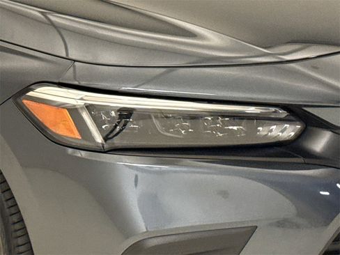 Certified 2024 Honda Civic Touring image 5