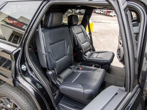 Certified 2024 Toyota Sequoia Platinum AWD/4WD image 46