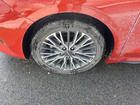 Certified 2024 Kia Forte GT-Line w/ GT-Line Premium Package image 10