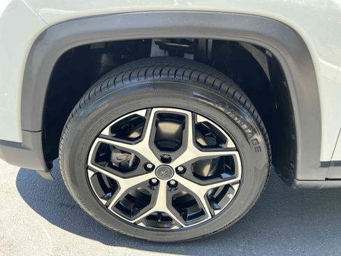 Used 2025 Jeep Compass Limited AWD/4WD image 71