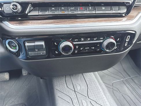 Used 2022 Chevrolet Silverado 1500 RST w/ Protection Package image 18