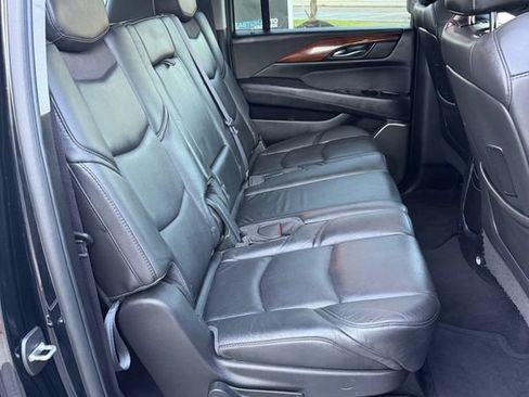 Used 2016 Cadillac Escalade ESV Premium AWD/4WD image 14