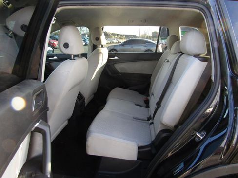 Used 2020 Volkswagen Tiguan S image 19