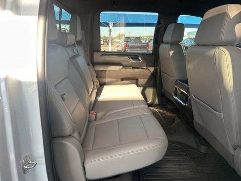Used 2024 GMC Sierra 2500 SLT w/ Texas SLT Premium Package image 9