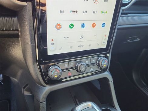 New 2025 Ford Ranger XLT w/ Equipment Group 301A High image 16