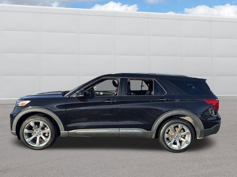 Used 2020 Ford Explorer Platinum image 2