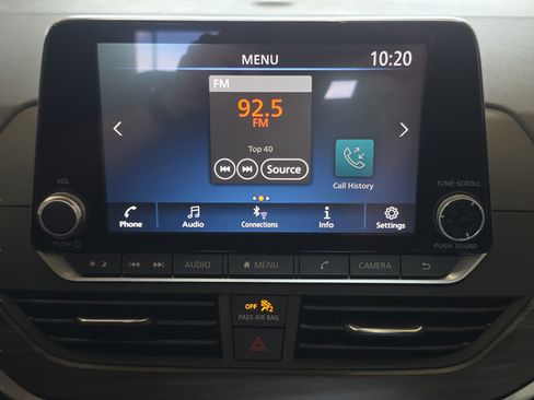 Used 2024 Nissan Altima 2.5 SV FWD image 18