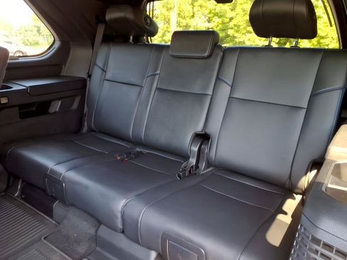 Used 2024 Toyota Sequoia Platinum AWD/4WD image 12