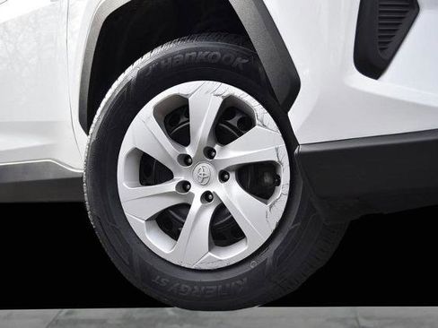 Used 2024 Toyota RAV4 LE image 3