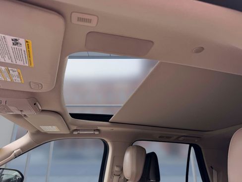 Used 2023 Lincoln Navigator L Reserve image 18