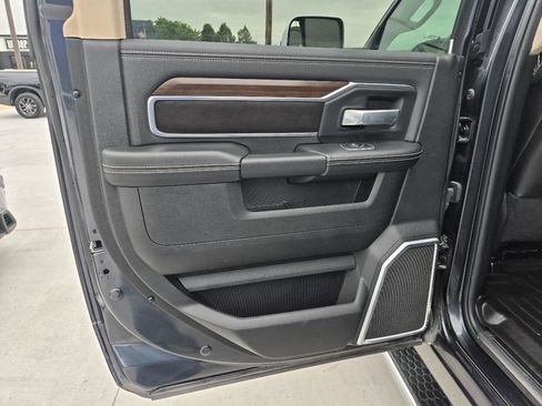 Used 2022 RAM 2500 Laramie AWD/4WD image 14