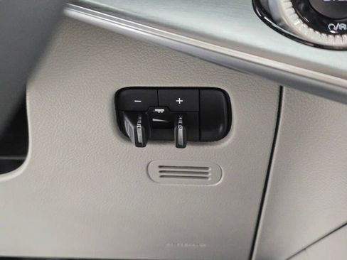 New 2026 Jeep Grand Wagoneer L Limited w/ Rear Seat Video Group I AWD/4WD image 27