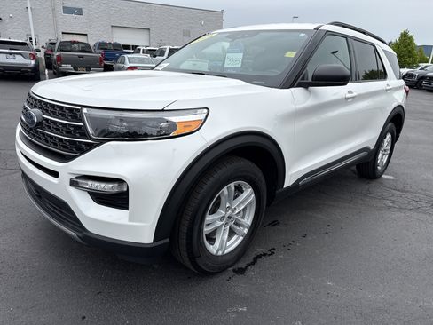 Certified 2024 Ford Explorer XLT w/ Equipment Group 202A AWD/4WD image 2