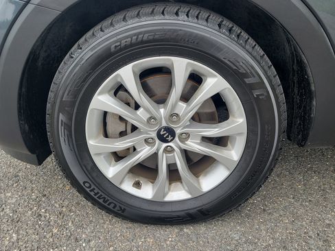 Used 2020 Kia Telluride LX FWD image 12