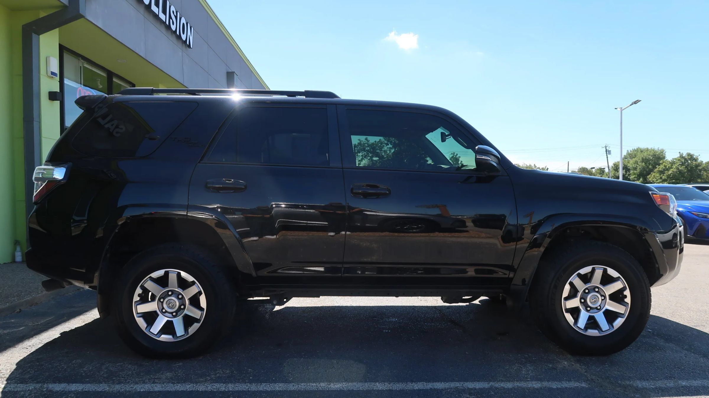 Used 2019 Toyota 4Runner TRD Off-Road Premium AWD/4WD image 8