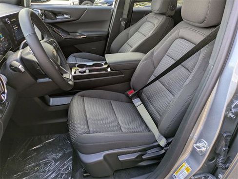New 2026 Chevrolet Equinox LT w/ LPO, Floor Liner Package image 11