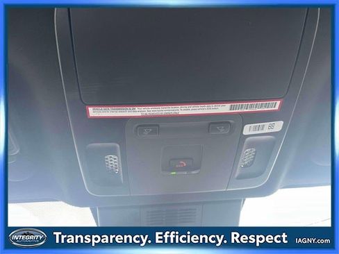 Used 2025 Toyota Camry SE image 31