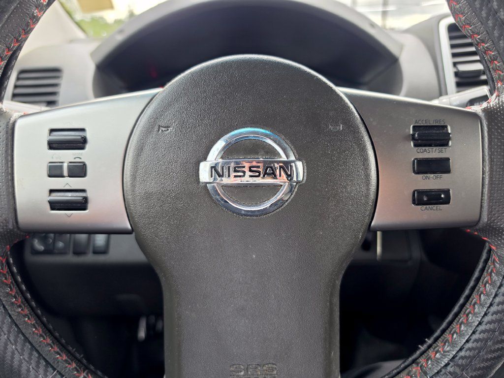 Used 2011 Nissan Xterra PRO-4X AWD/4WD image 16