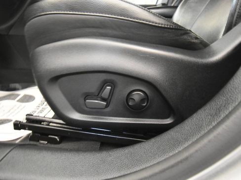 Used 2022 Jeep Compass Limited AWD/4WD image 14