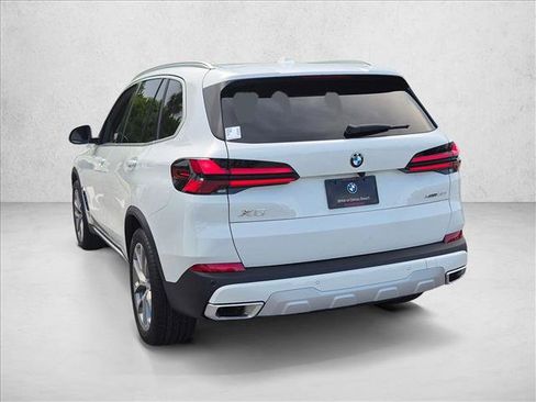 New 2026 BMW X5 xDrive40i w/ Climate Comfort Package AWD/4WD image 8