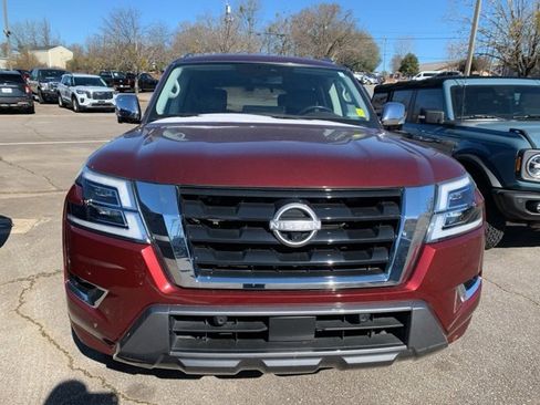 Used 2022 Nissan Armada Platinum w/ Captain's Chairs Package image 6