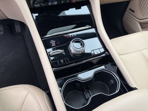 Used 2022 Jeep Grand Cherokee Limited 4xe image 29