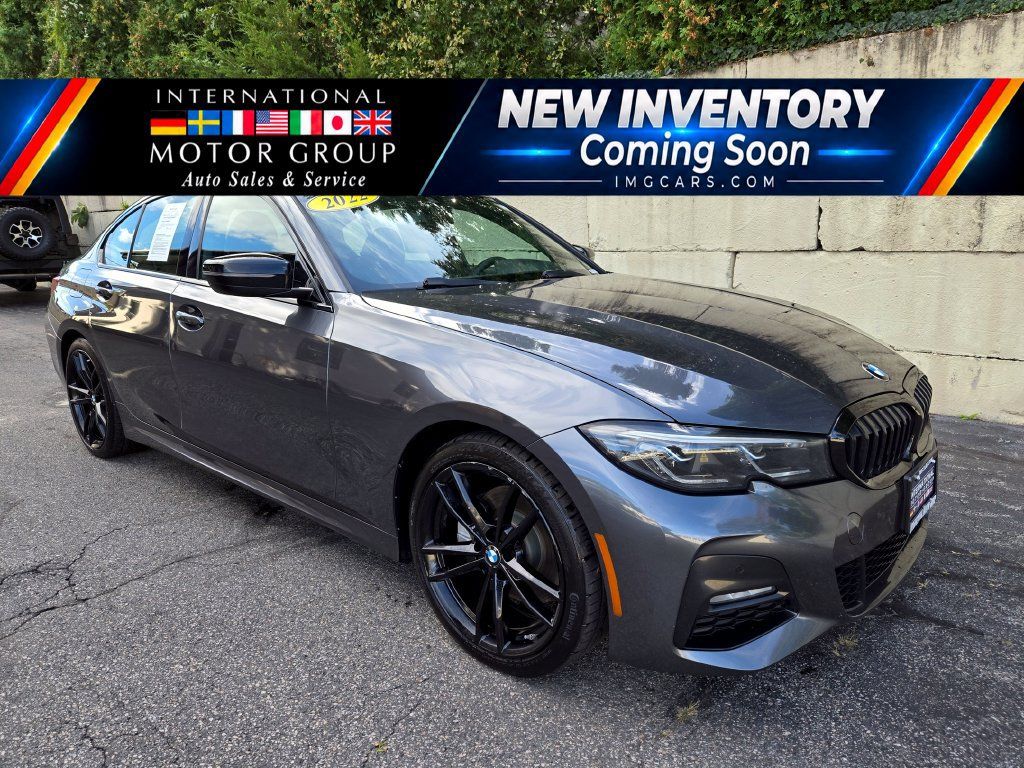 Used 2022 BMW 330i xDrive Sedan w/ M Sport Package AWD/4WD image 1