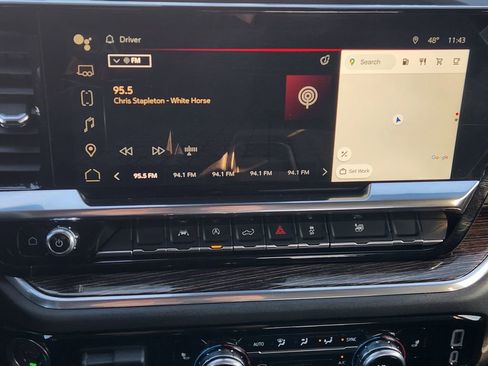 Used 2024 GMC Sierra 1500 SLE image 17