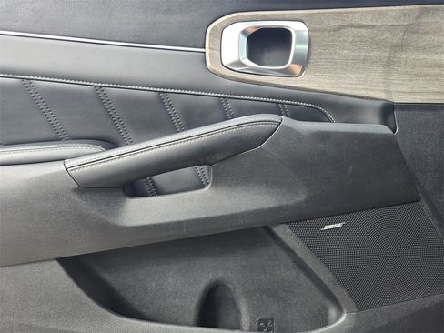 Used 2021 Kia Sorento SX Prestige image 22