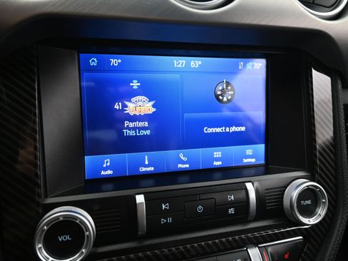 Used 2022 Ford Mustang Premium image 19