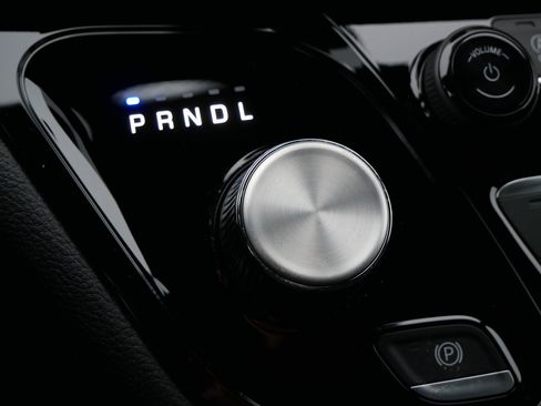 New 2026 Chrysler Pacifica Select image 19