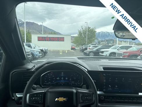 Used 2025 Chevrolet Silverado 1500 High Country w/ Technology Package image 20