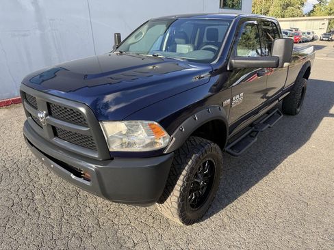 Used 2014 RAM 2500 Tradesman AWD/4WD image 2