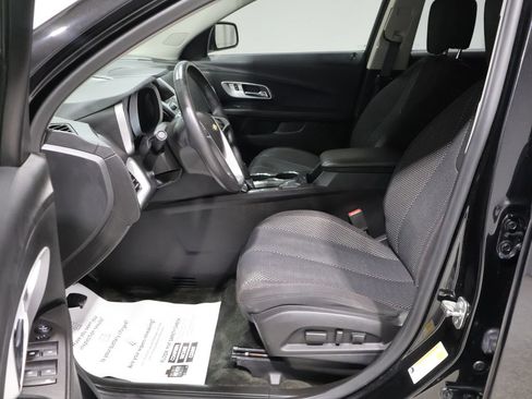 Used 2017 Chevrolet Equinox LT w/ Convenience Package AWD/4WD image 10
