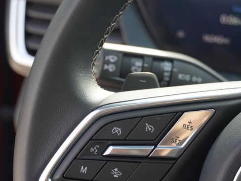 Used 2025 Buick Envision Preferred image 20