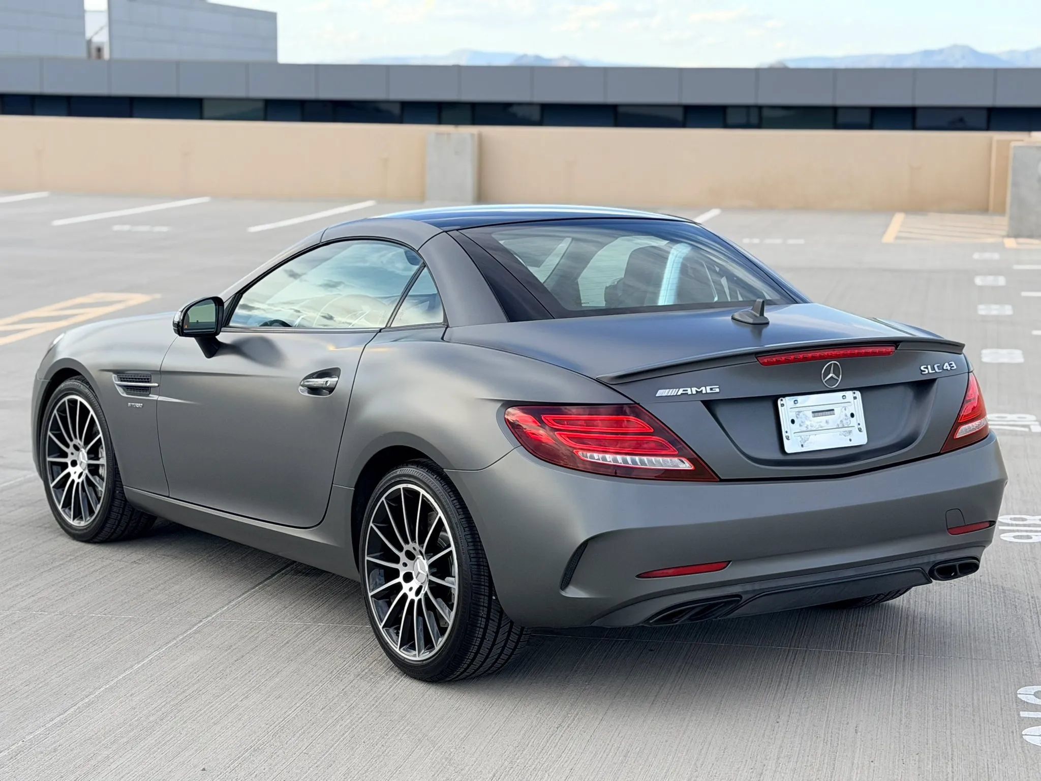 Used 2018 Mercedes-Benz SLC 43 AMG image 9