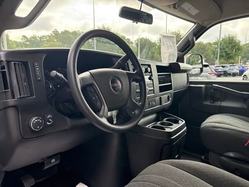 Used 2023 GMC Savana 2500 w/ Driver Convenience Package image 15