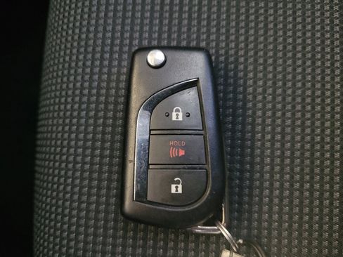 Used 2023 Toyota RAV4 LE image 32