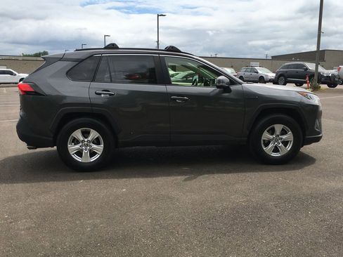 Used 2020 Toyota RAV4 XLE w/ Convenience Package AWD/4WD image 8