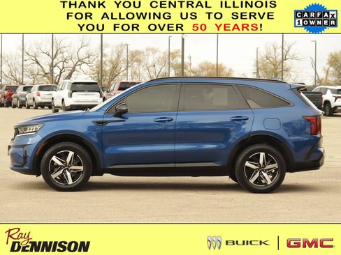 Used 2023 Kia Sorento S w/ Panoramic Sunroof Package image 4