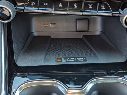 New 2026 Chevrolet Traverse LT w/ Driver Confidence Package image 22